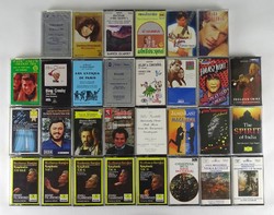 1J731 mixed audiocassette package 30 pieces