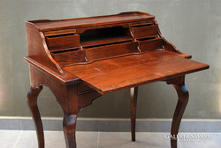 Italian style small desk with expandable cherry wood writing pad