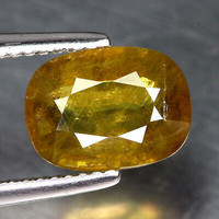 2.47 Ct genuine sphene/titanite gemstone 10x7mm from Madagascar