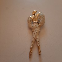 Brooch/pin with figure of a lady