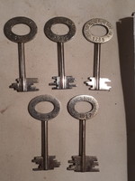 5 old safe keys