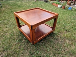Rolled cube table Lerako table