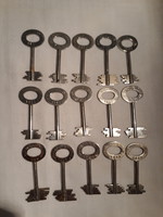 15 old Hungarian safes, vault keys