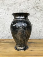 Elegant black-gold ceramic vase t-216