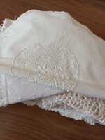 Pack of 12 tablecloths, old pieces
