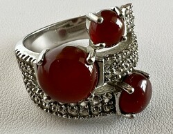379T. 1 Forintról! 925-ös ezüst (11,3 g) DESIGNER gyűrű, Cirkónia és méz színű kövekkel!