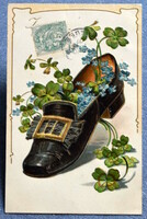 Antik dombornyomott  üdvözlő litho képeslap lóhere arany csatos cipőben