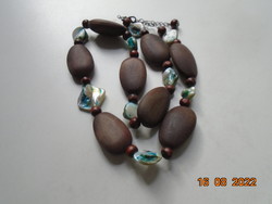 Turquoise pearl shells with irregular shapes and oval flat rosewood pearl necklaces