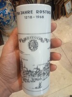 Porcelain vase, German, 15 cm high, excellent for collectors.
