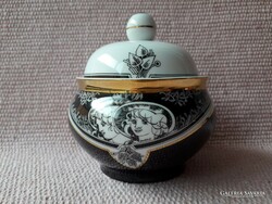 Hollóházi Jurcsák László porcelán bonbonier