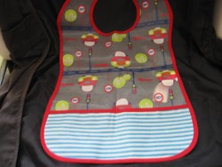 Retro small car F&F baby bib, party tray