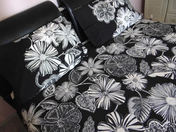 Beautiful floral bed linen set