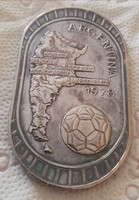 Színezüst 2 unciás érem eredeti dobozában az Argentin foci VB re az Állami Pénzverdéből 1978