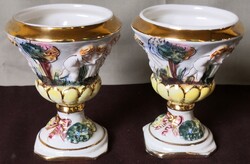 Dt/101 - pair of capodimonte ceramic small porcelain vases