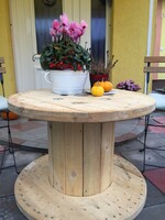 Cable drum table for sale in Kecskemét