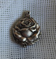 Rose pendant with photo holder