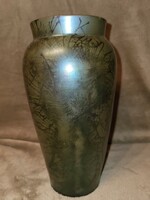 Beautiful Zsolnay eozin vase from the 1930s