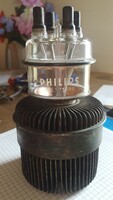 Philips qbl 5/3500 tetrode was used as a high-frequency amplifier, modulator, and frequency multiplier