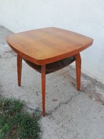 Retro old table halabala