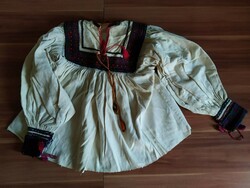 Ajánljon! Antik erdélyi (talán Marosszéki) népviseleti női lenvászon ing, leglább 100 éves