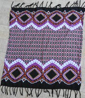 Scarf / Shawl with fringed ends