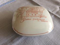 Goethe háza Weimarban, porcelán bonbonier