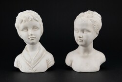 Porcelán lány és fiú szobor
