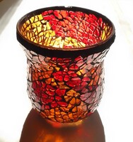 Hangulatos üveg mozaik mécsestartó, narancs és piros üveg