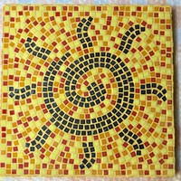 Drozdik Ili grafikus: Maja motívumok III.- üveg mozaik falikép, napkorong, nap motívum narancs