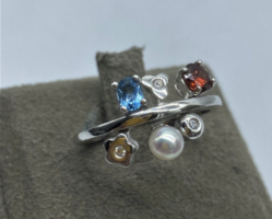 Akvamarin gyémánt és gyöngy egyedi arany gyűrű