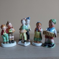 Applied ceramic figures