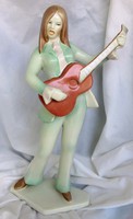 Aquincum porcelán szobor, gitározó nő, jelzett,  25 cm magas