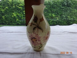 Zsolnay ritka virágmintás váza 13 cm magas