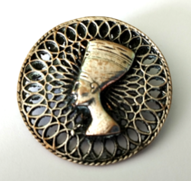 VINTAGE NEFERTITI EZÜSTÖZÖTT FÉM BROSS