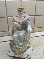 Hölgy legyezővel. Barokk porcelán figura eladó! Csipkés ruhás hölgy szobor, jelzett
