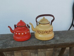 Gyönyörű szívecskés piros mintás és sárga  fém zománcos teáskanna kiöntők kanna nosztalgia