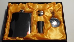Drink bottle gift box, flask, 2 cup glasses, funnel and a pocket ashtray