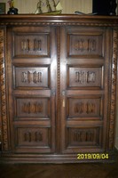 Eladó 1db koloniál szekrény (két ajtós)