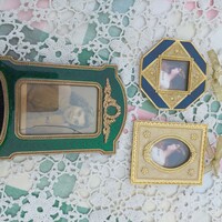 3 miniature metal picture frames
