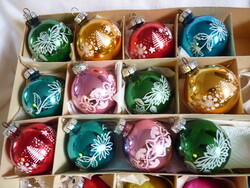 Old glass Christmas tree decorations! - 12 spheres!