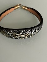 Retro genuine leather bracelet.