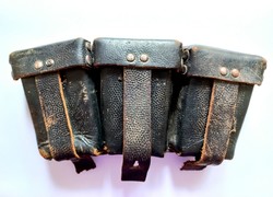 2. WW2 k98 mauser cartridge pouch with charging strip
