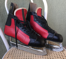 Canadian star size 44 leather hockey skates in mint condition