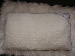 Merinoflor pillow. 38X70cm. Merinoflor is made from the hair of the merino sheep. Soft, flexible, breathable.
