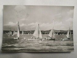 Vitorlásverseny a Balatonon/képeslap 1959