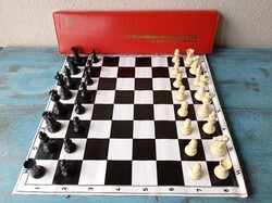 Retro verseny sakk készlet eredeti dobozában