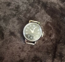 Zarija 17-stone Russian women's watch, mechanical automatic structure, manual winding, works