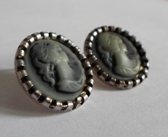 Vintage carved cameo cameo earrings