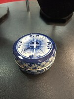 Chinese porcelain box