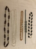 5 Pieces of pearl necklaces